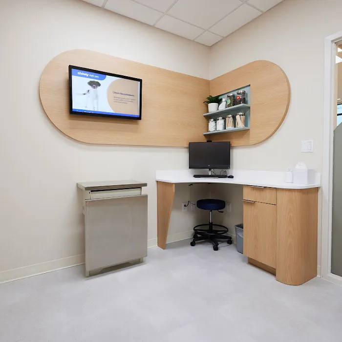 Chewy Vet Care McKinney Picture 4