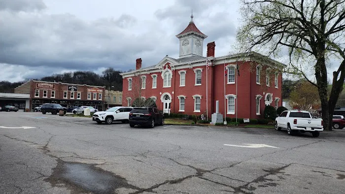 Lynchburg Veterinary Hospital Picture 3