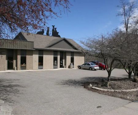 The Bluffs Pet Clinic