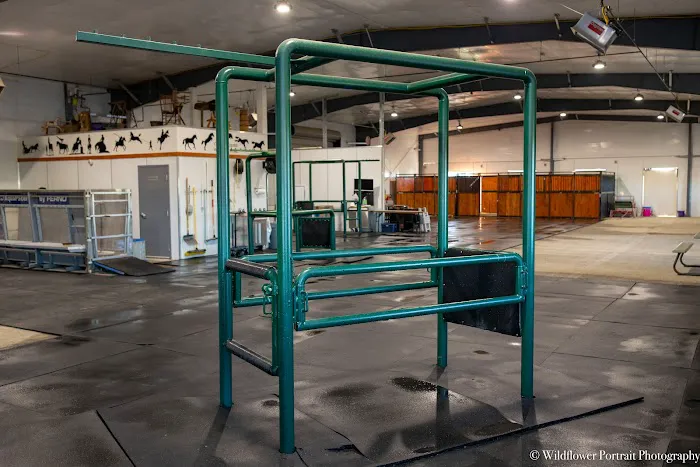 Cascadia Equine Veterinary Clinic and Rehabilitation Center Picture 8