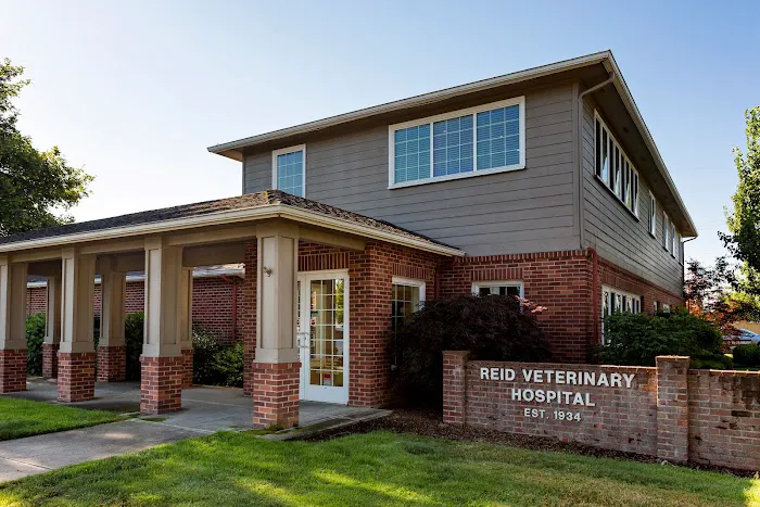 Reid Veterinary Hospital Llc Picture 9