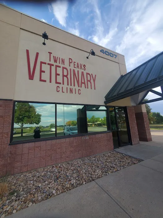 Twin Peaks Veterinary Clinic Picture 2