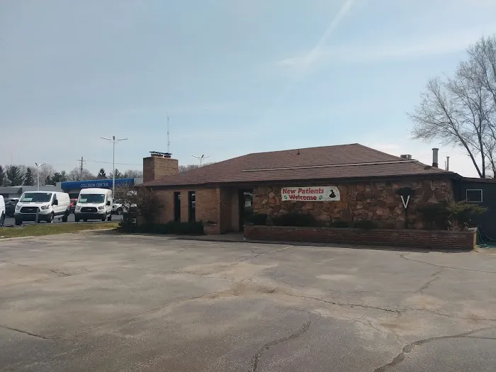 Ireland Animal Clinic LLC Picture 8
