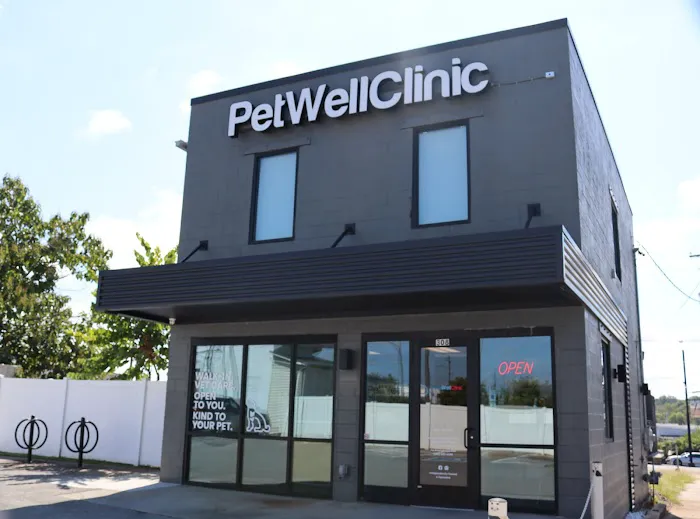 PetWellClinic - Randolph Street Picture 8