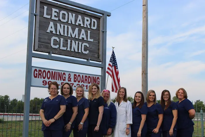 Leonard Animal Clinic Picture 2