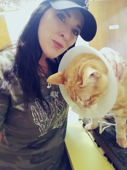 Spence & White Veterinary Hospital Picture 4