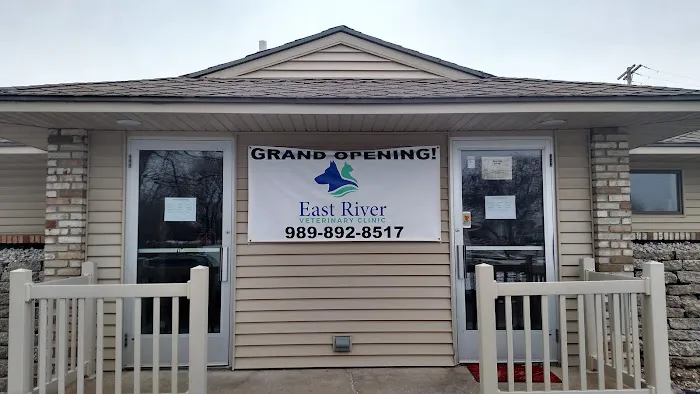 East River Veterinary Clinic Picture 10