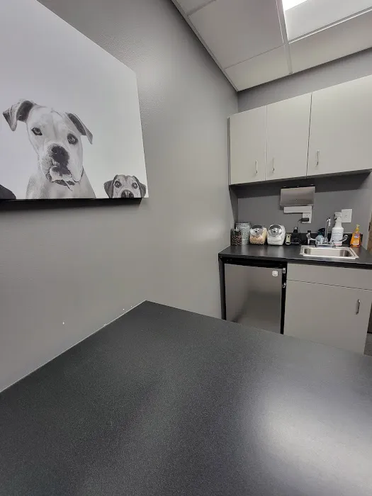 Westgate Animal Hospital Inc Picture 10