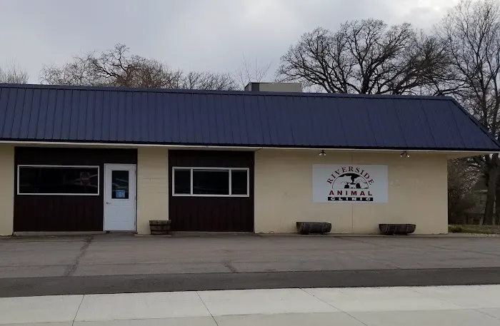 Riverside Animal Clinic Picture 2