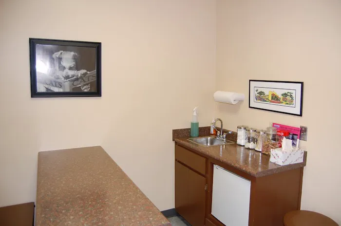 Shoal Creek Animal Clinic Picture 7