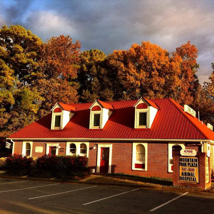 Mountain Park Plaza Animal Hospital Picture 2
