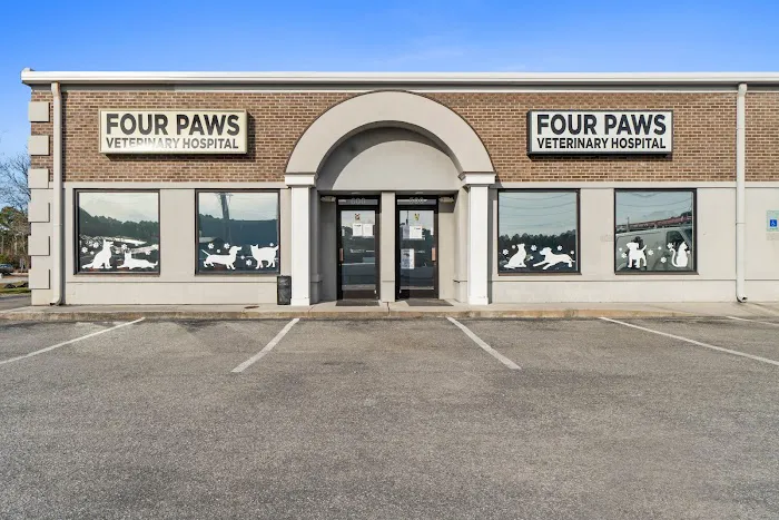 Four Paws Animal Hospital Picture 7