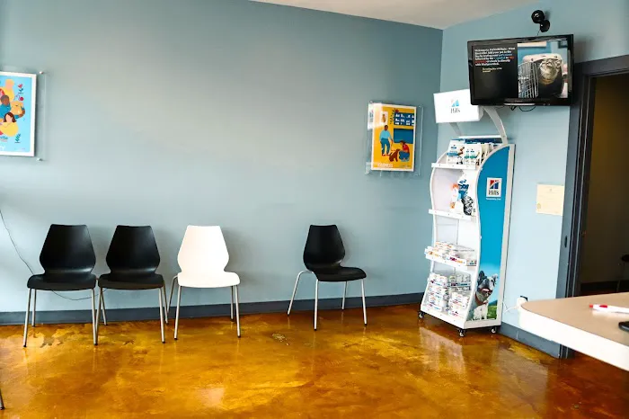 PetWellClinic - West Knoxville Picture 9