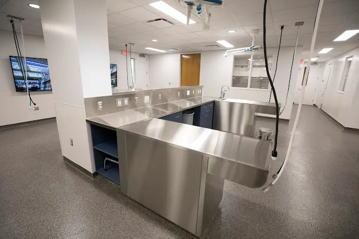 University of Illinois Veterinary Teaching Hospital Picture 5