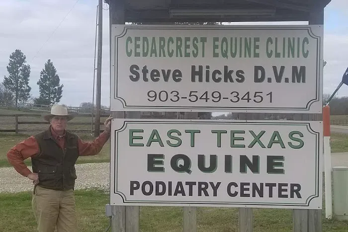 Cedarcrest Farm & Equine Clinic: Hicks Steve DVM Picture 7
