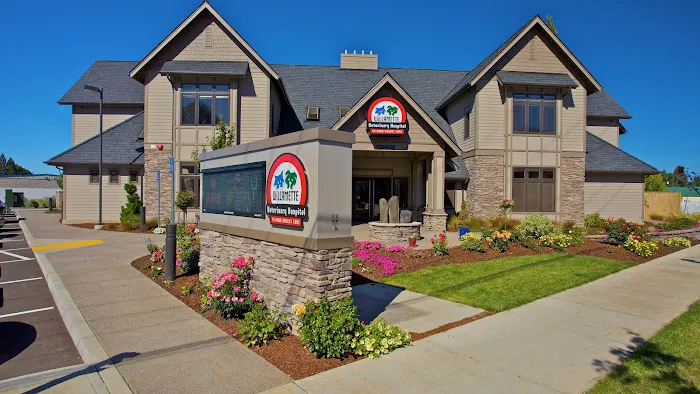 Willamette Veterinary Hospital Picture 1