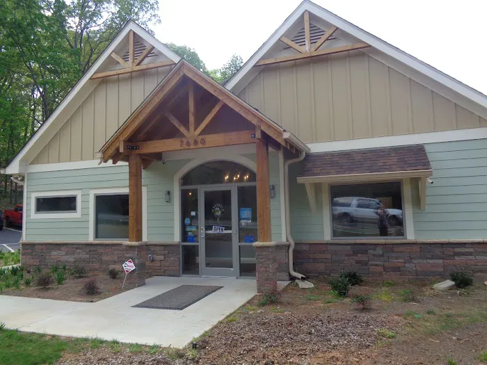 Bethel Animal Hospital Picture 1