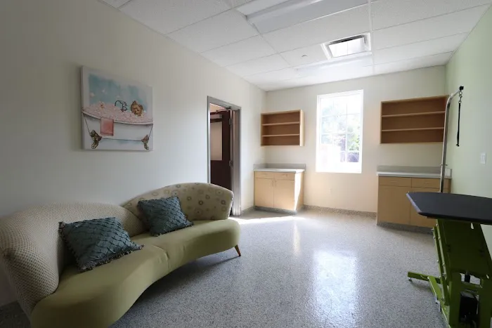 Animal Care Center of Barrington & Dental Referral Service Picture 1