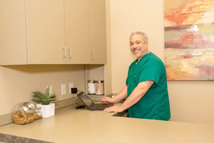 Clifton Hollow Animal Hospital Picture 4
