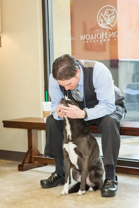Clifton Hollow Animal Hospital Picture 10