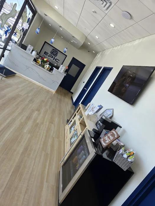 EPIC Pet Center Picture 3