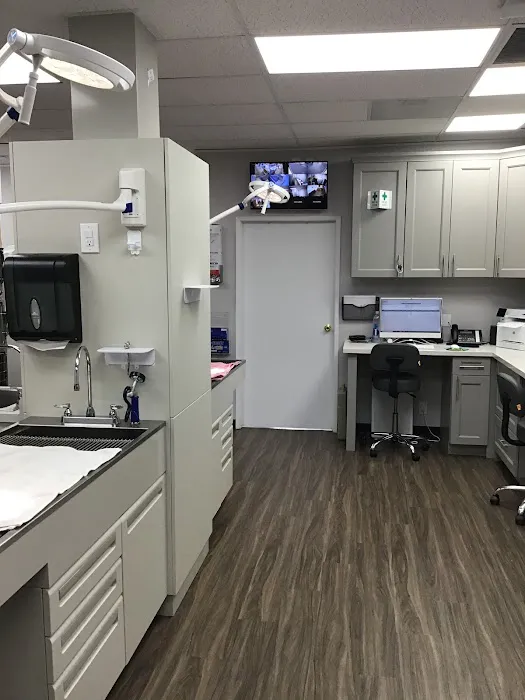 Mira Loma Animal Hospital Picture 5