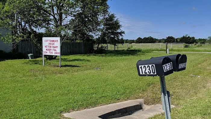 Cottonwood Creek Veterinary Hospital Picture 1