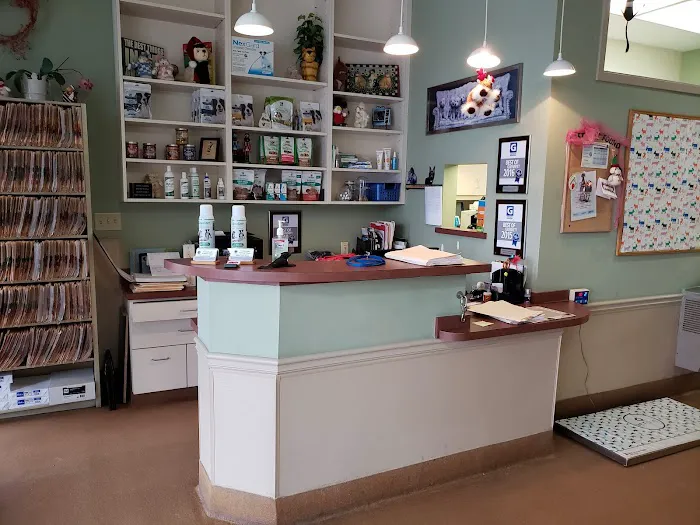 Crossroads Animal Clinic Inc Picture 5