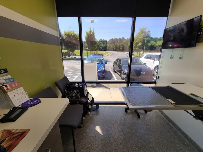 Tiger Tails Animal Hospital Picture 2