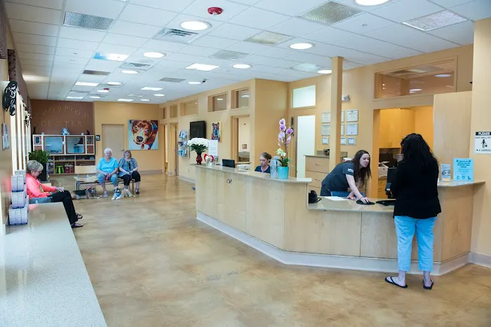 Ruth Helen Wolf Animal Clinic and Hospital Picture 8
