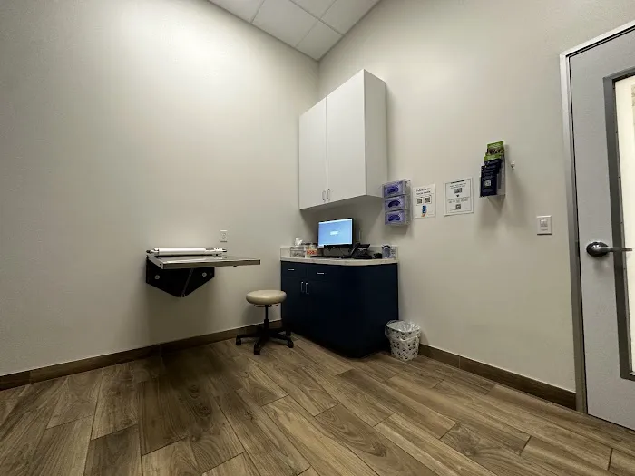 Healing Hearts Emergency Animal Hospital Picture 3
