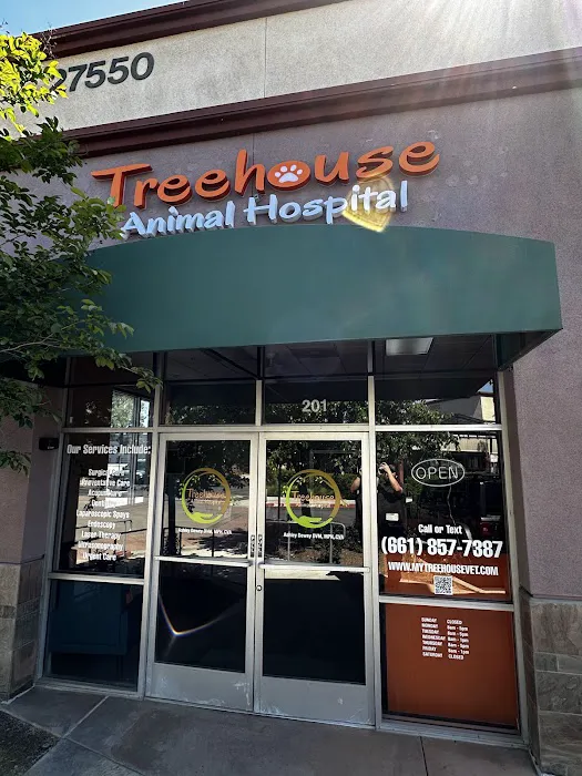 Treehouse Animal Hospital Picture 9