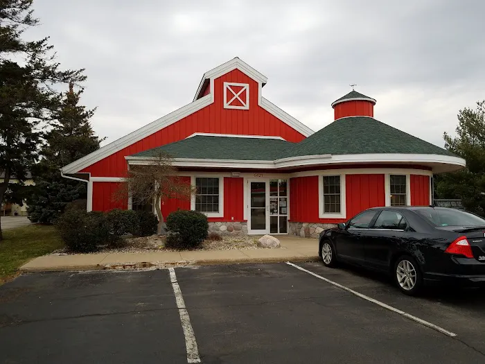Red Barn Veterinary Clinic Picture 6
