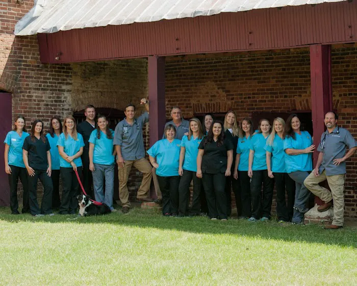 Groover, Charles B, Dvm - Aiken Veterinary Clinic Picture 6