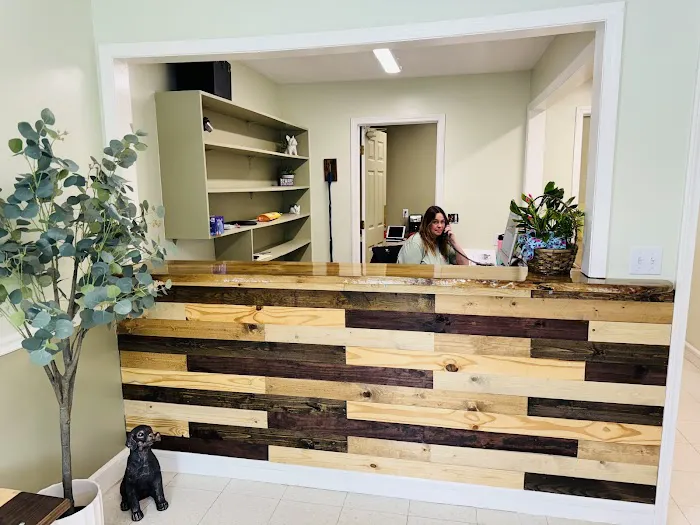 Coops Creek Veterinary Clinic Picture 8
