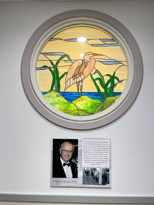 Hampton Cove Animal Hospital & Covepets Picture 10