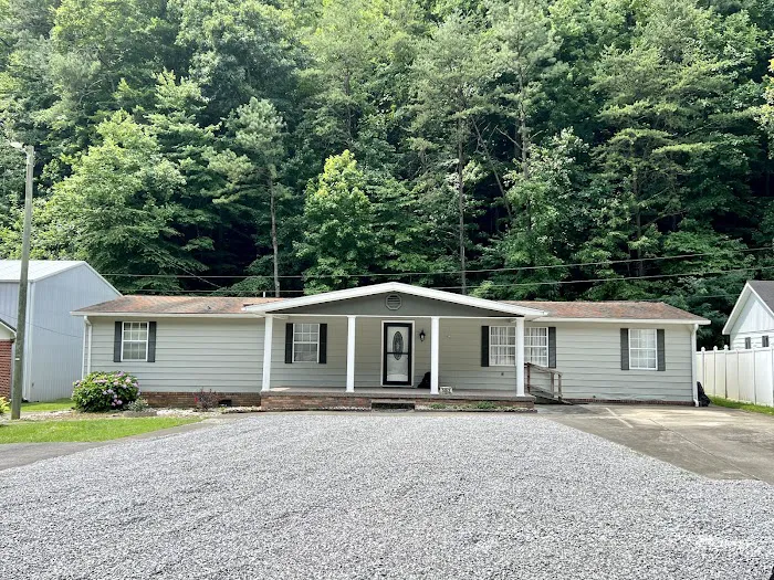 Floyd County Veterinary Clinic Picture 10