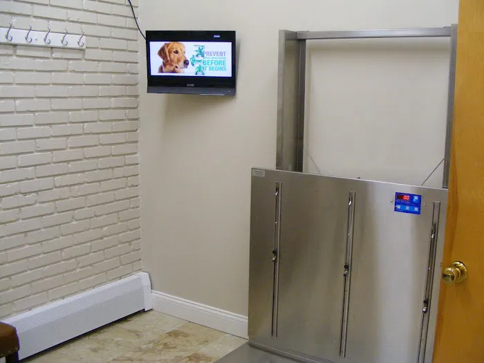 Fairway Knolls Veterinary Hospital Picture 3