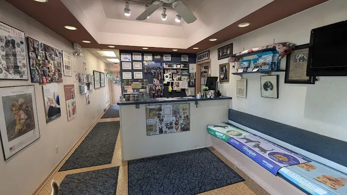 Marengo Animal Hospital Picture 1