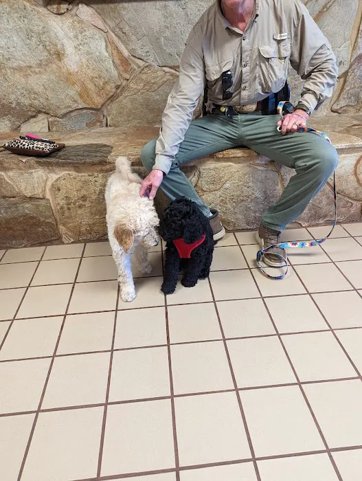 Bradley Veterinary Clinic Picture 8