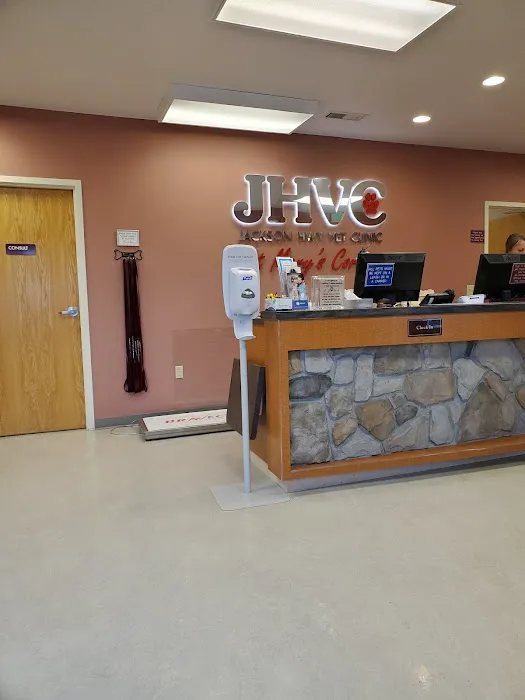 Jackson Hwy Veterinary Clinic Picture 3