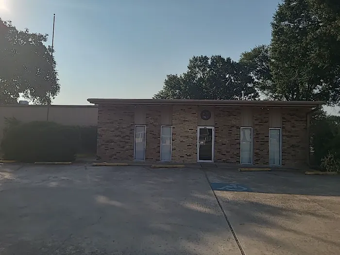 Needville Animal Hospital Picture 1