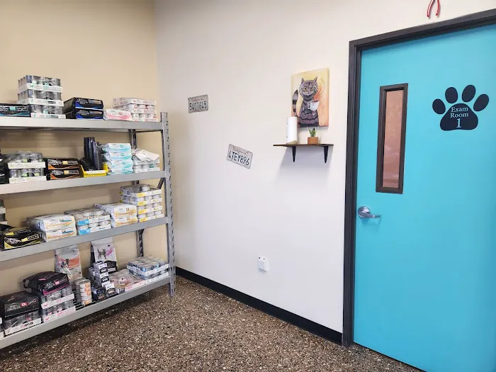 Pet Check Engine Animal Hospital Picture 1