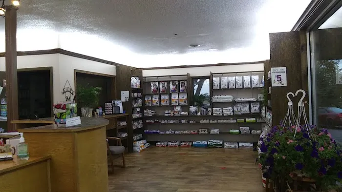 Grimm Tails Veterinary Picture 9