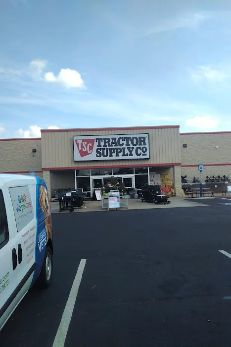 ProtectMyPet Vaccinations Clinic at Tractor Supply Co. Picture 3