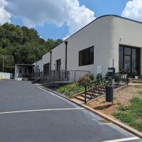 Avondale Veterinary Hospital ico