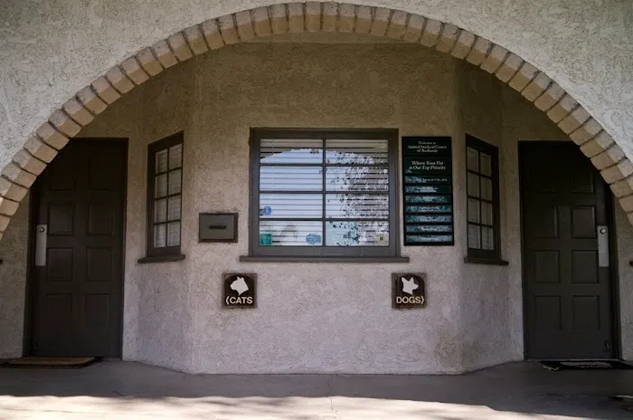 Animal Medical Center of Redlands Picture 1