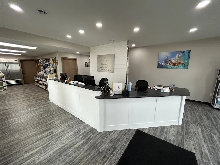 Readlyn Veterinary Associates Picture 4
