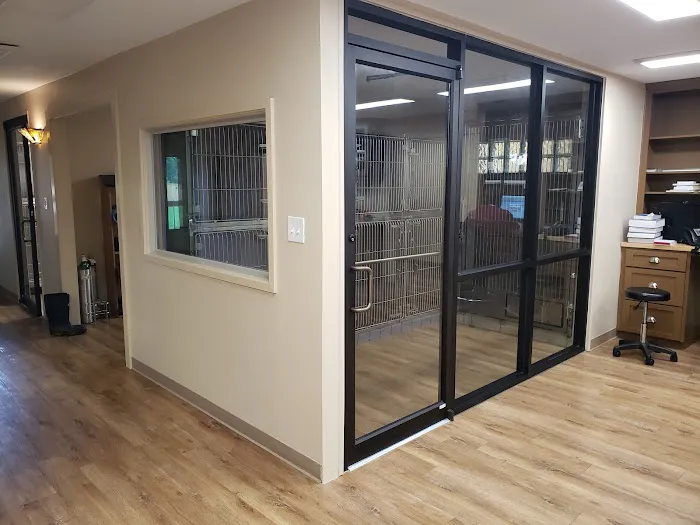 Red River Animal Hospital Picture 3