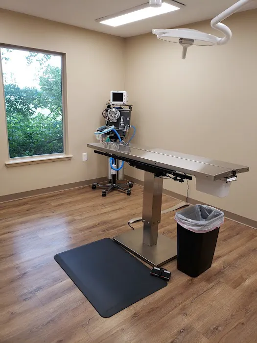 Red River Animal Hospital Picture 8